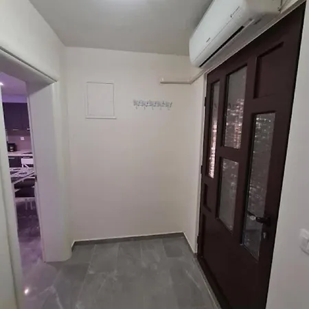 Apartment Martina - 300 M From Sea