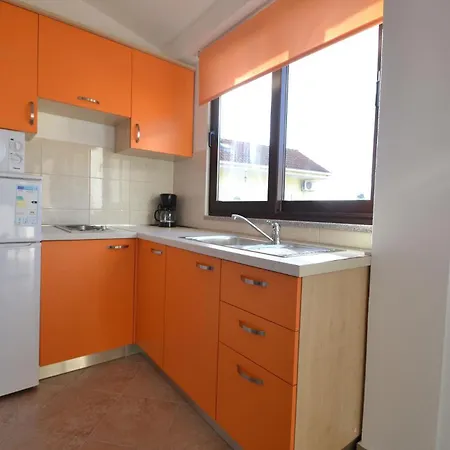 Martina - 300 M From Sea Apartment *