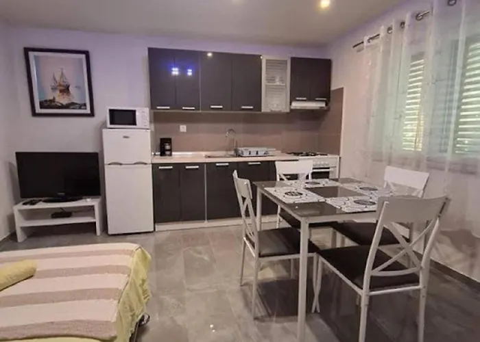 Martina Apartmán Sukošan